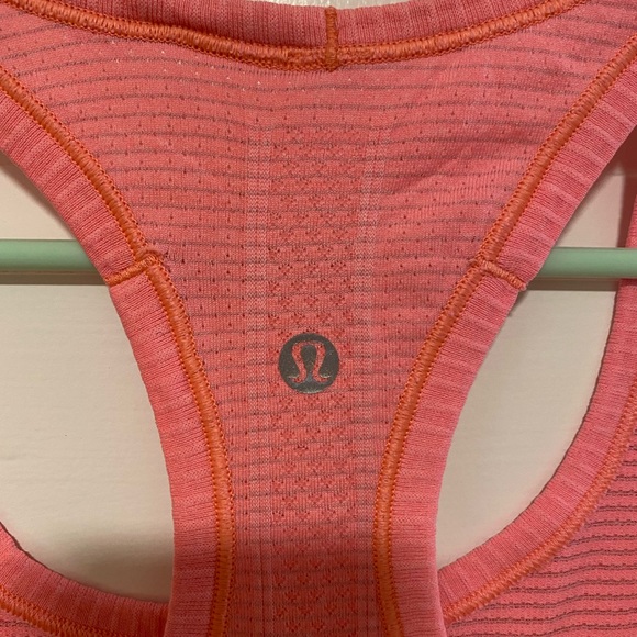 2 older lulu swiftly tech tank tops - Picture 7 of 9